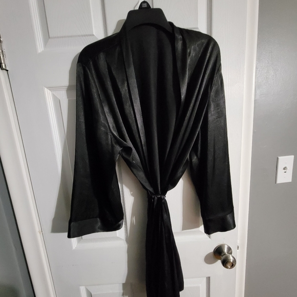 Black Silky Robe - Picture 1 of 2